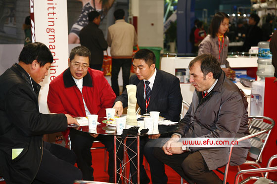 義烏國際針織及服裝機械展開幕