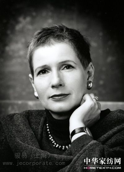 2010���H�r�мҾ��OӋ�YԴչ