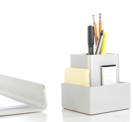 �����Ʒ�����ռ{����