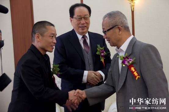 �Ї�������̼�D���c�ɳ��m�lչ���