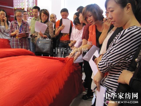 �Ϸ�����e��2013�괺����Ʒ�u����