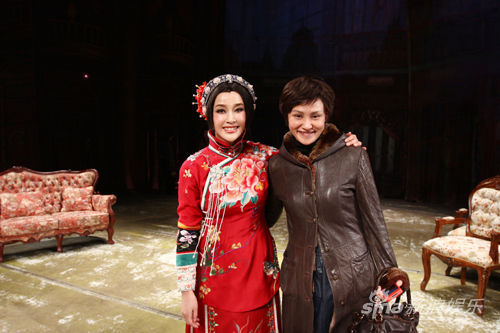 ���ԑc"�L�A�^��"�ؾ�����Ӣ����