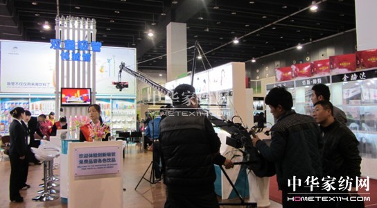 �ڰˌ��x���������aƷ�·f