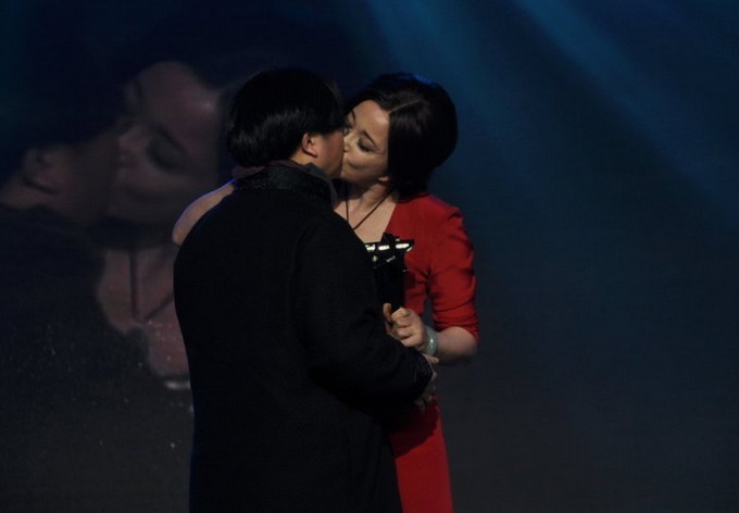 ���ԑc�{"�L(f��ng)�A�^��"�����Ů��(d��o)��