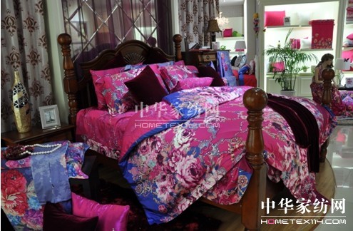 ���˼�aƷ���͹�@�aƷ��ɫ