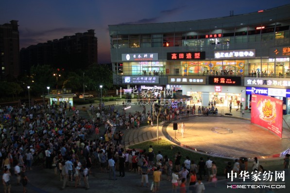 �Ϸ������С���D���_(k��i)��(hu��)�D���A�M(m��n)��Ļ