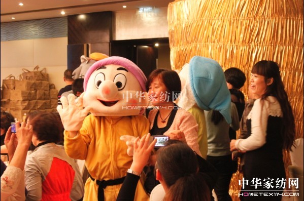 �Pʢ�Ҽ�2014������Ʒ�l�����A�M��Ļ