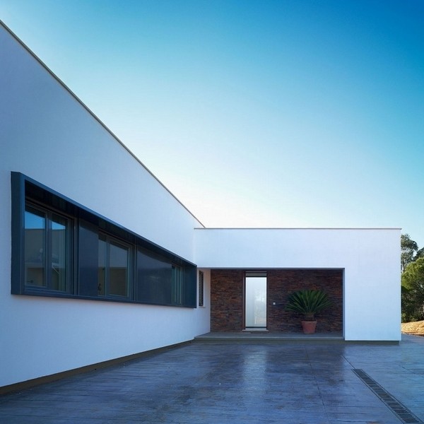 田園質(zhì)樸風(fēng)格的西班牙住宅(3)