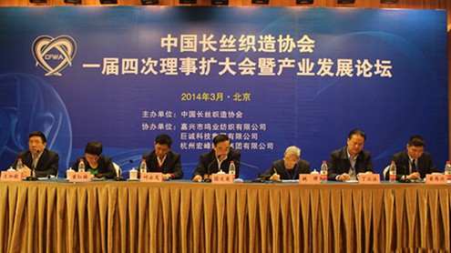 �L�z���f(xi��)һ���Ĵ����U(ku��)���(hu��)�ھ����_