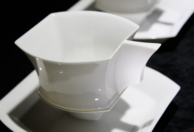 精美的陶瓷器皿展中國哲學