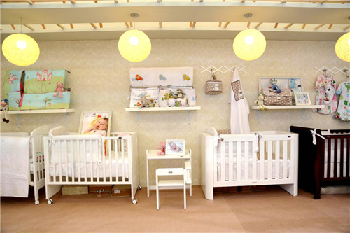 i-baby�ɞ�CBMEչ�����c��i-mummy�W���ǈ�