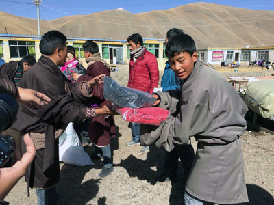 �_�R�Ҽ��ۂ������������М�ů��ٛ(z��ng)���Y�F(xi��n)��(ch��ng)��(b��o)��(1)