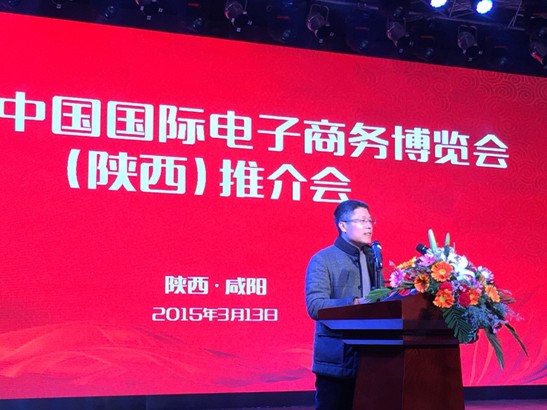 2015�Ї����H����̄�(w��)���[��(���)�ƽ��