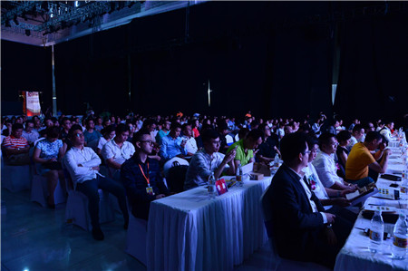 ���M(j��n)ԭ��(chu��ng)�O(sh��)Ӌ(j��)�Ǖr(sh��)����ͩ�}ȫ�����ϻ��ˆ���(d��ng)