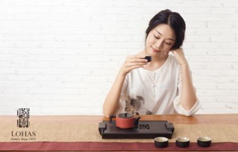 ˲�g��߆����������Ҹ��е�С������M��2017���ڶYƷ�Ҿ�չ��