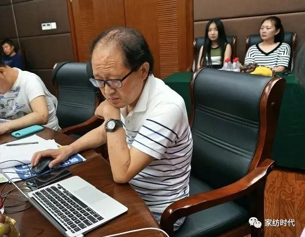 ��һ��(ch��ng)�O(sh��)Ӌ(j��)�L(f��ng)�����򺣌��������wܛ�b�O(sh��)Ӌ(j��)�M���\�������������_�u(p��ng)��