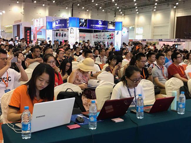 �O�ߺ�l(f��)�����ļҼ����{(l��n)�����Ј�(ch��ng)���u�������P(gu��n)ע����