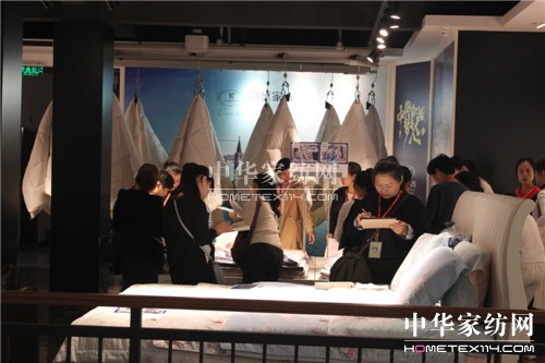 匠心凱盛,凱盛家紡2018春夏新品發(fā)布會盛典驚艷全城!