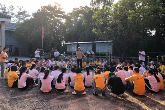 �Pʢ�Ҽ�2018�ļ���Ӗ��|�@���҂������˺�ɽ