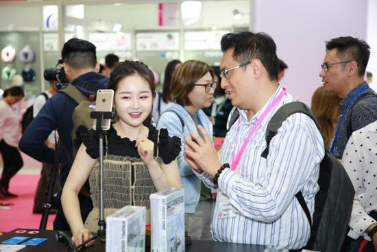 2018��26���＾���ڶYƷ�Ҿ�չʢ���_Ļ