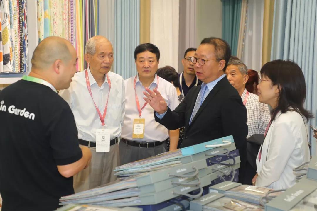 �������25�d��δ��������k��--2019�ﶬ�Ҽ�չ�ڇ��ҕ�չ���ģ��Ϻ����A���_Ļ